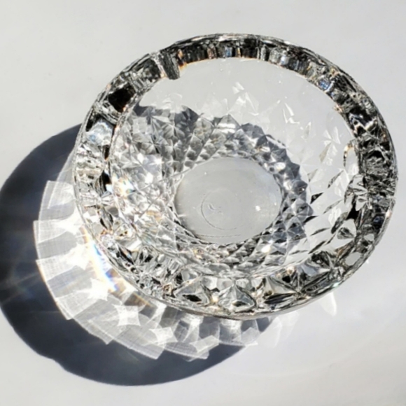 Waterford 5" Crystal Colleen Short Stem Pattern (Hand Cut) Ashtray - Picture 7 of 16